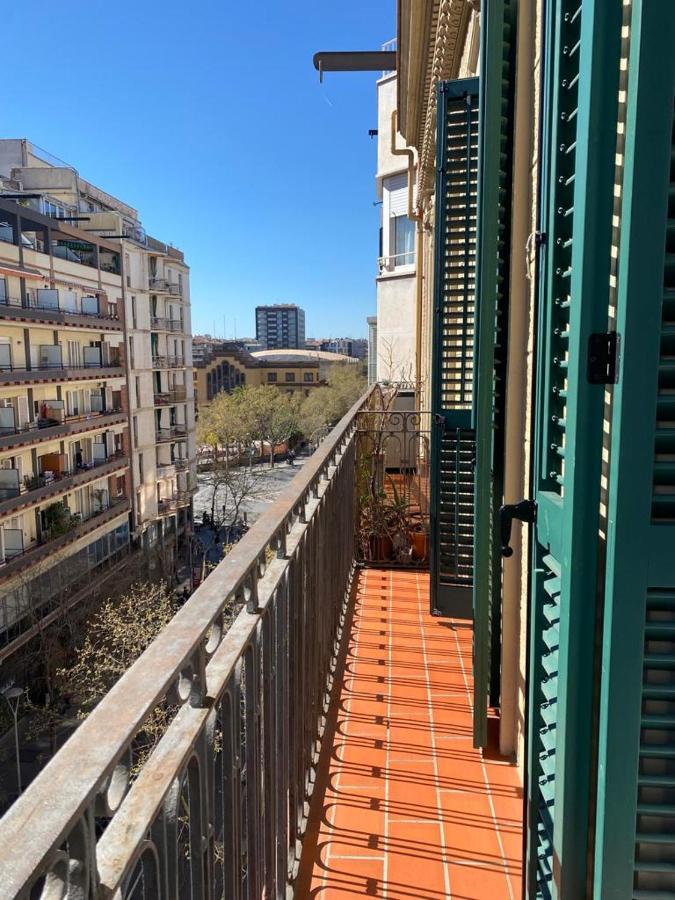 2 Bdr Eixample Apartment — Photos 3